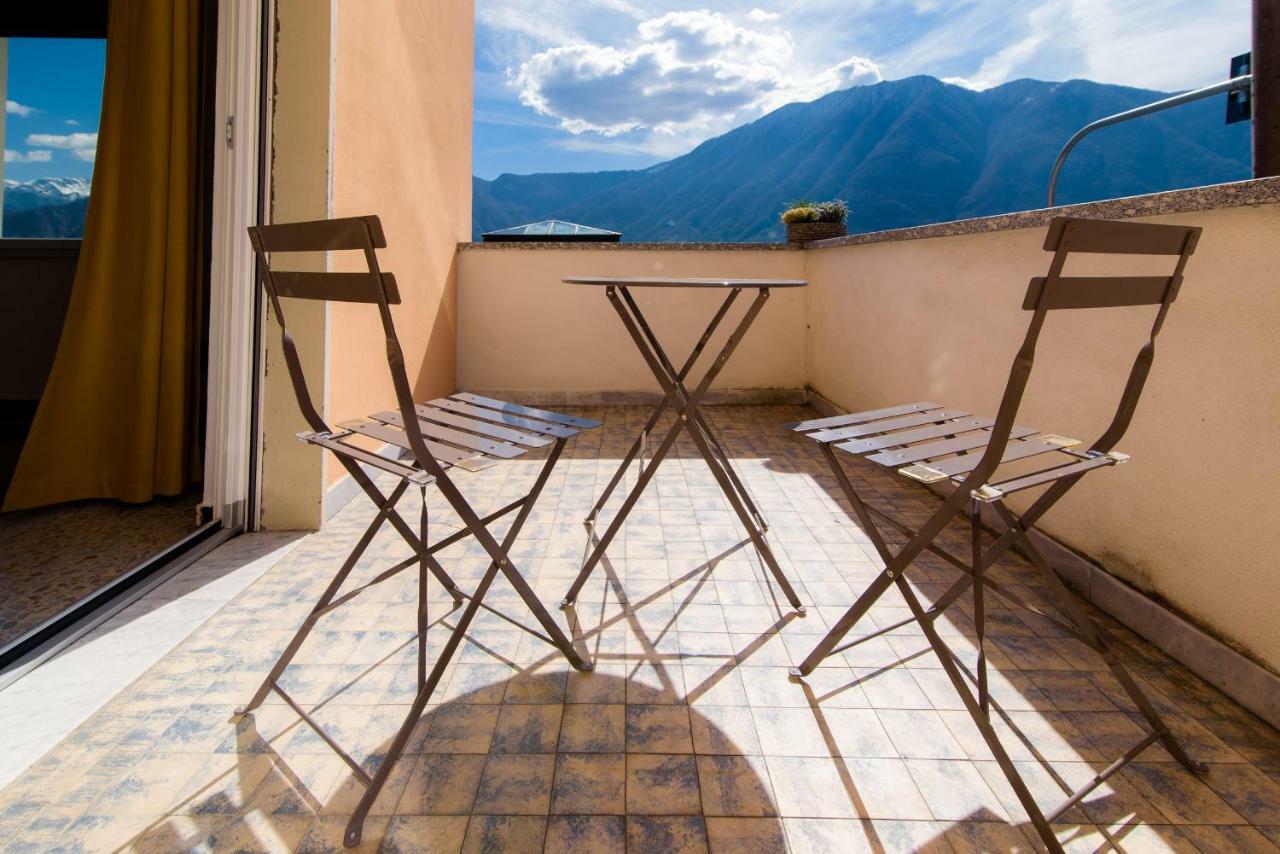 Al Pontile - The House Of Travelers Villa Sala Comacina Exteriör bild